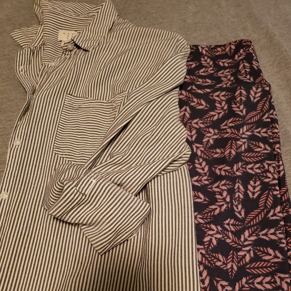 LULAROE FEATHER CASSIE - Picture 5 of 5